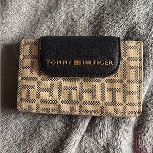 Tommy Hilfiger wallet